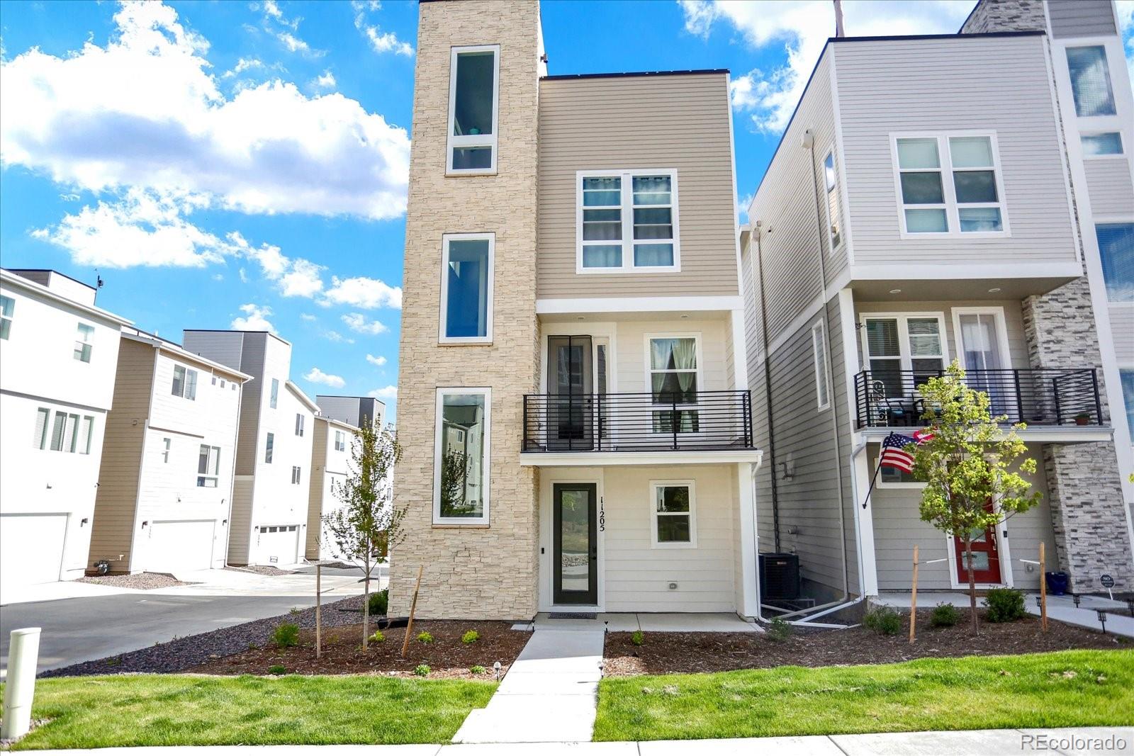 11205 W 53rd Lane, Arvada, CO, 80002 1 11205 W 53rd Lane