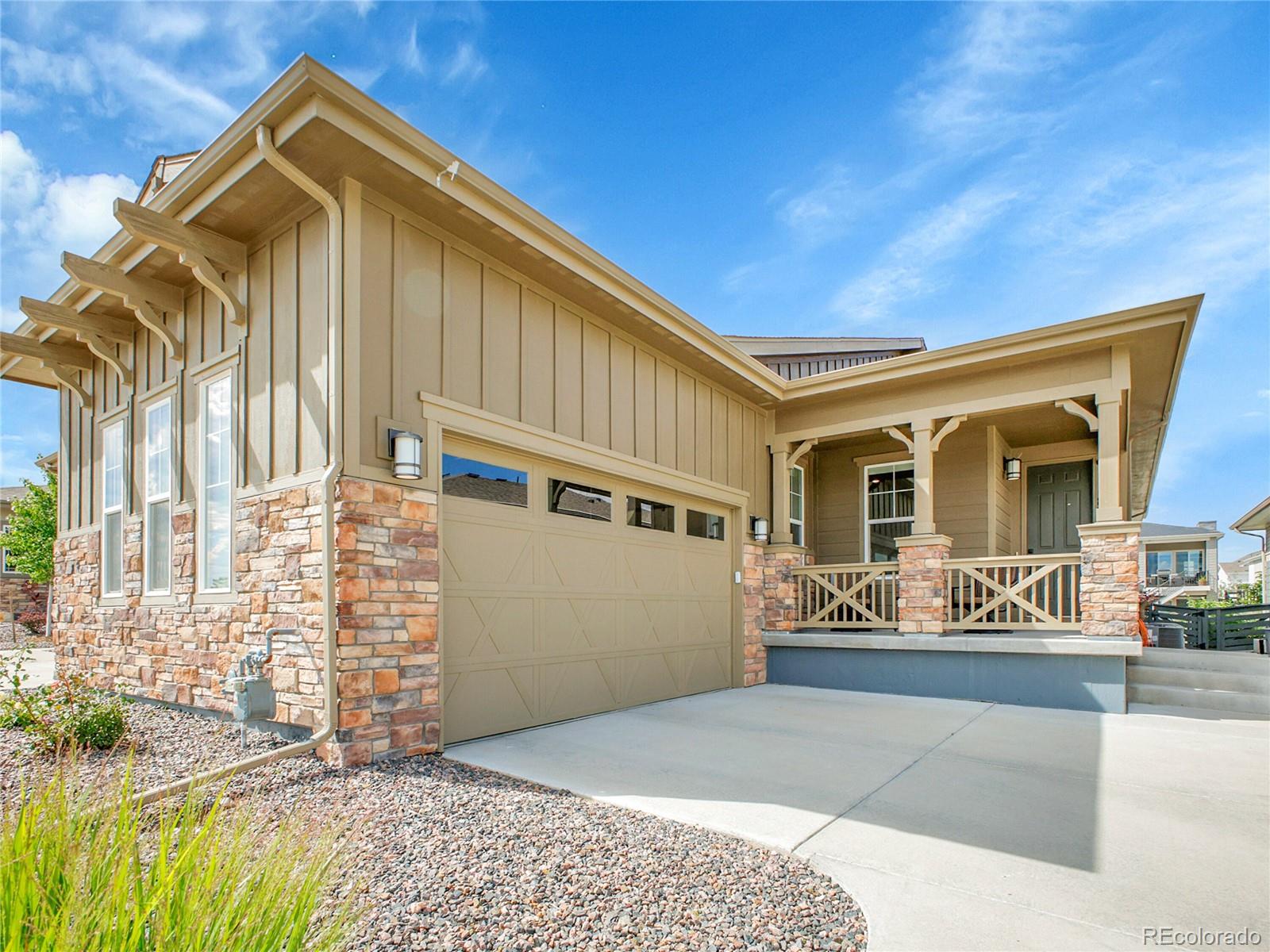 1895 Canyonpoint Lane