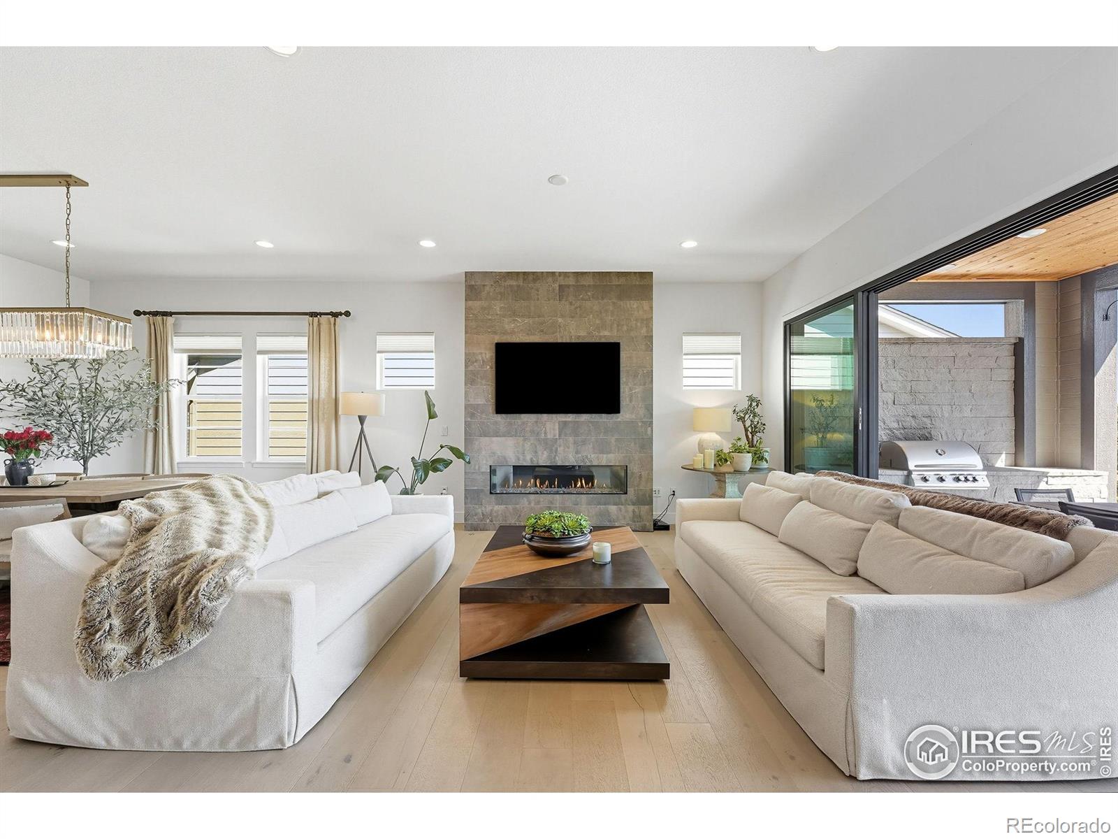 7382 Canyonpoint Road
