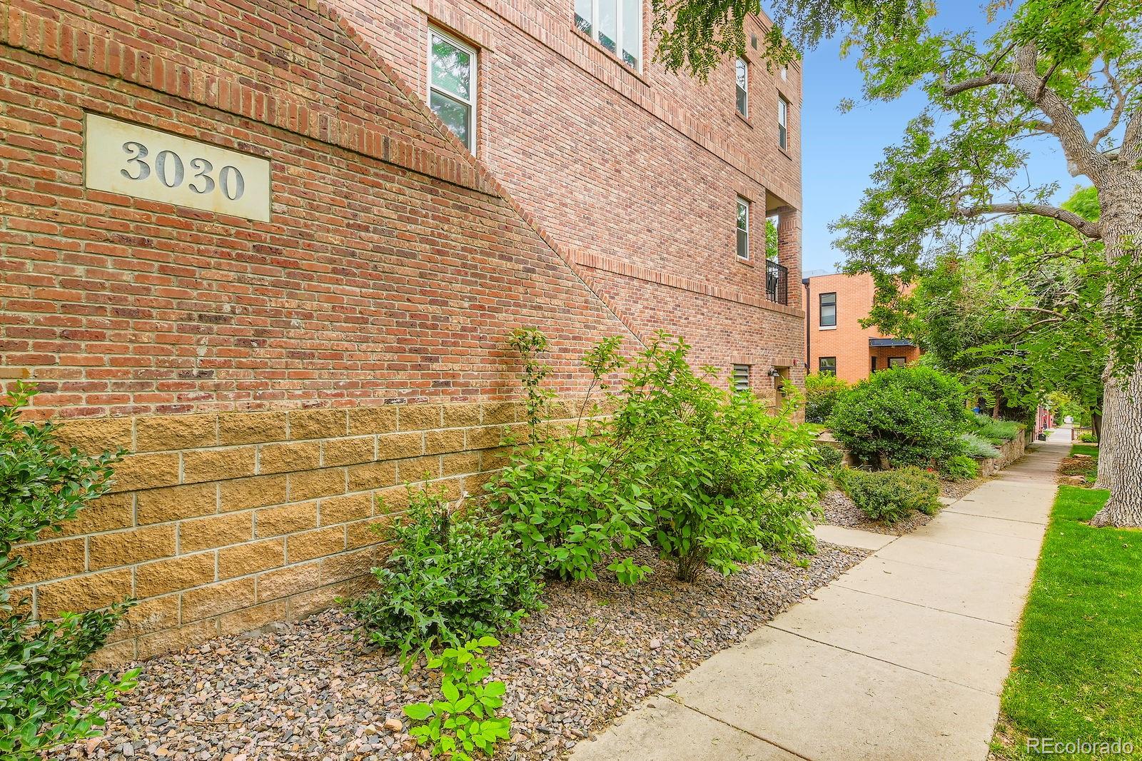 3030 Wyandot Street 7