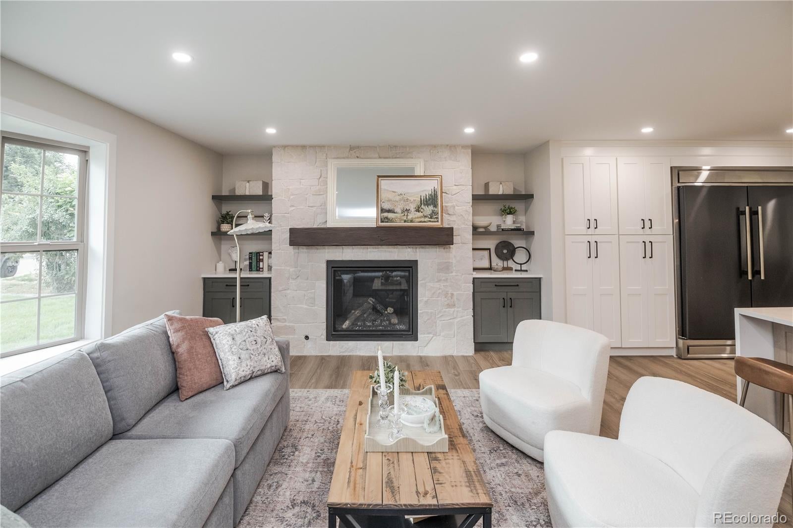306 E Maplewood Avenue