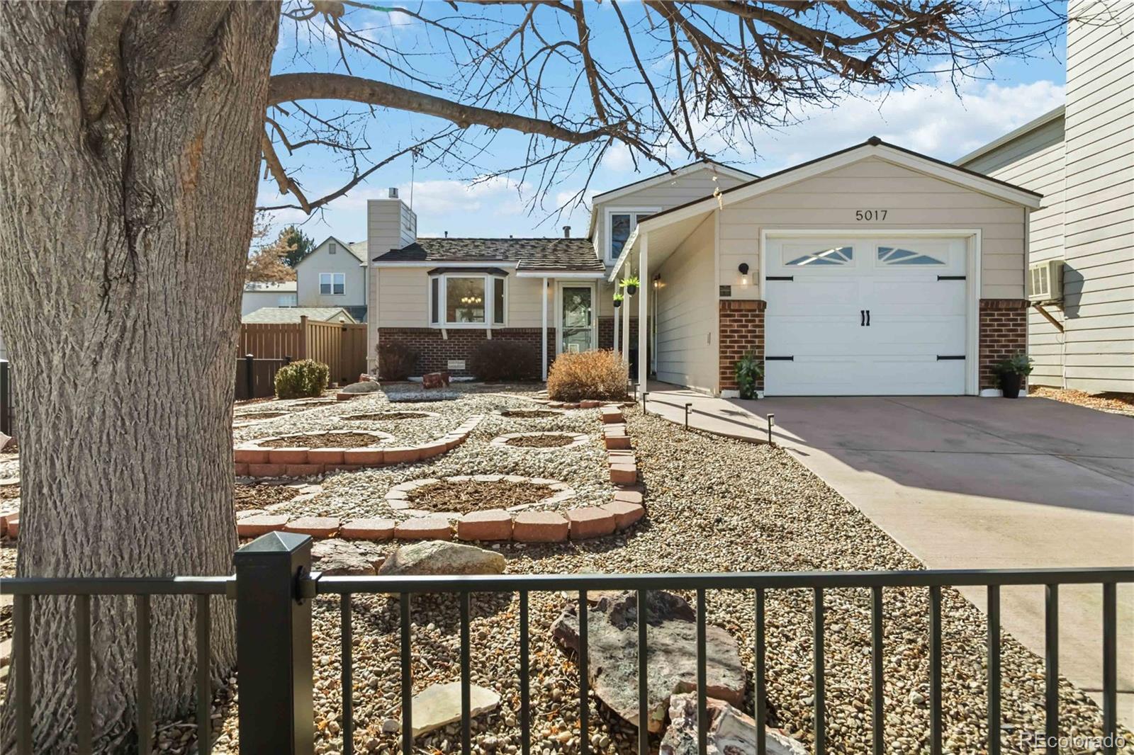 5017 S Quintero Circle