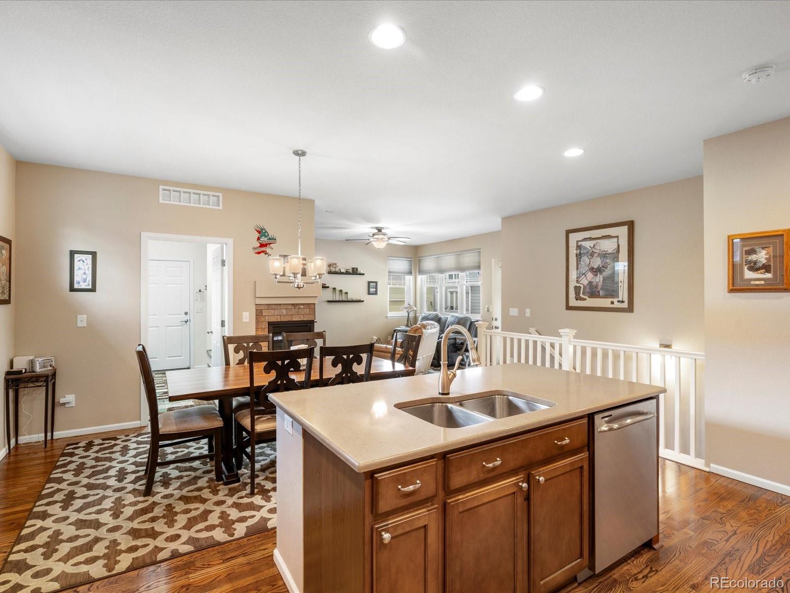 569 Jackson Street, Lafayette, CO, 80026 2 569 Jackson Street