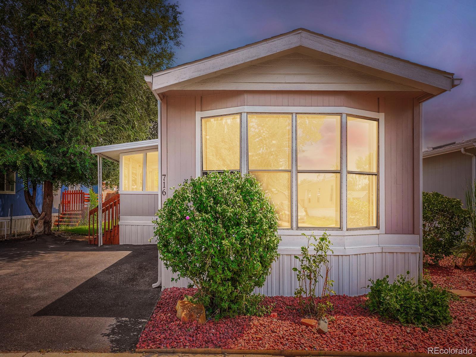 716 Meadowlark Drive