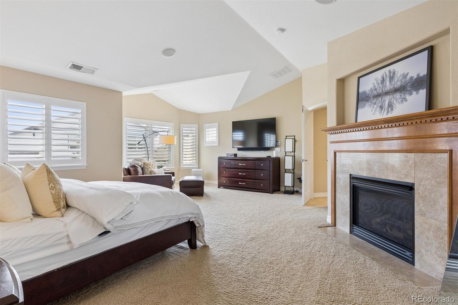 6628 S Harlan Street