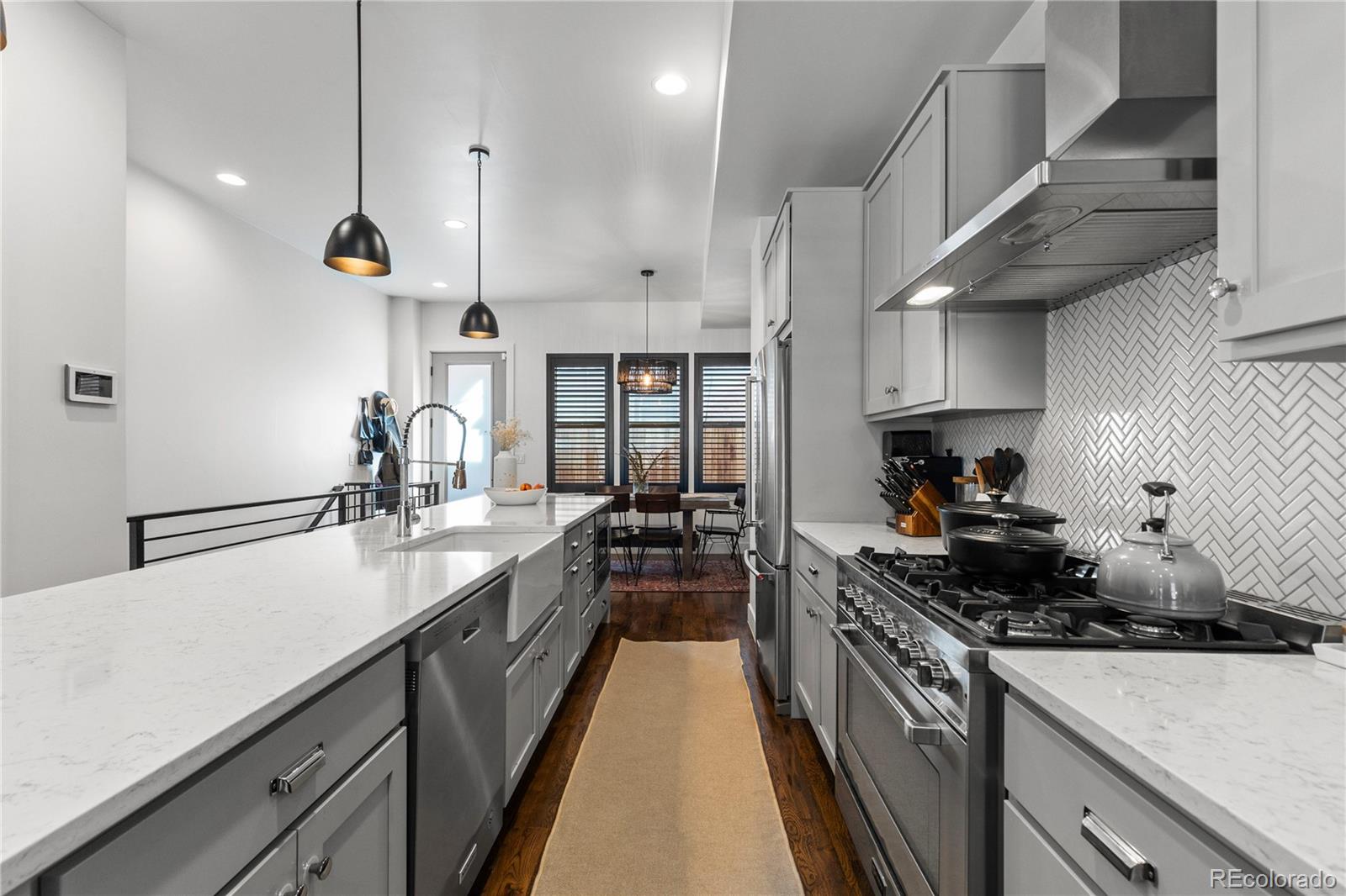 1025 25th Street