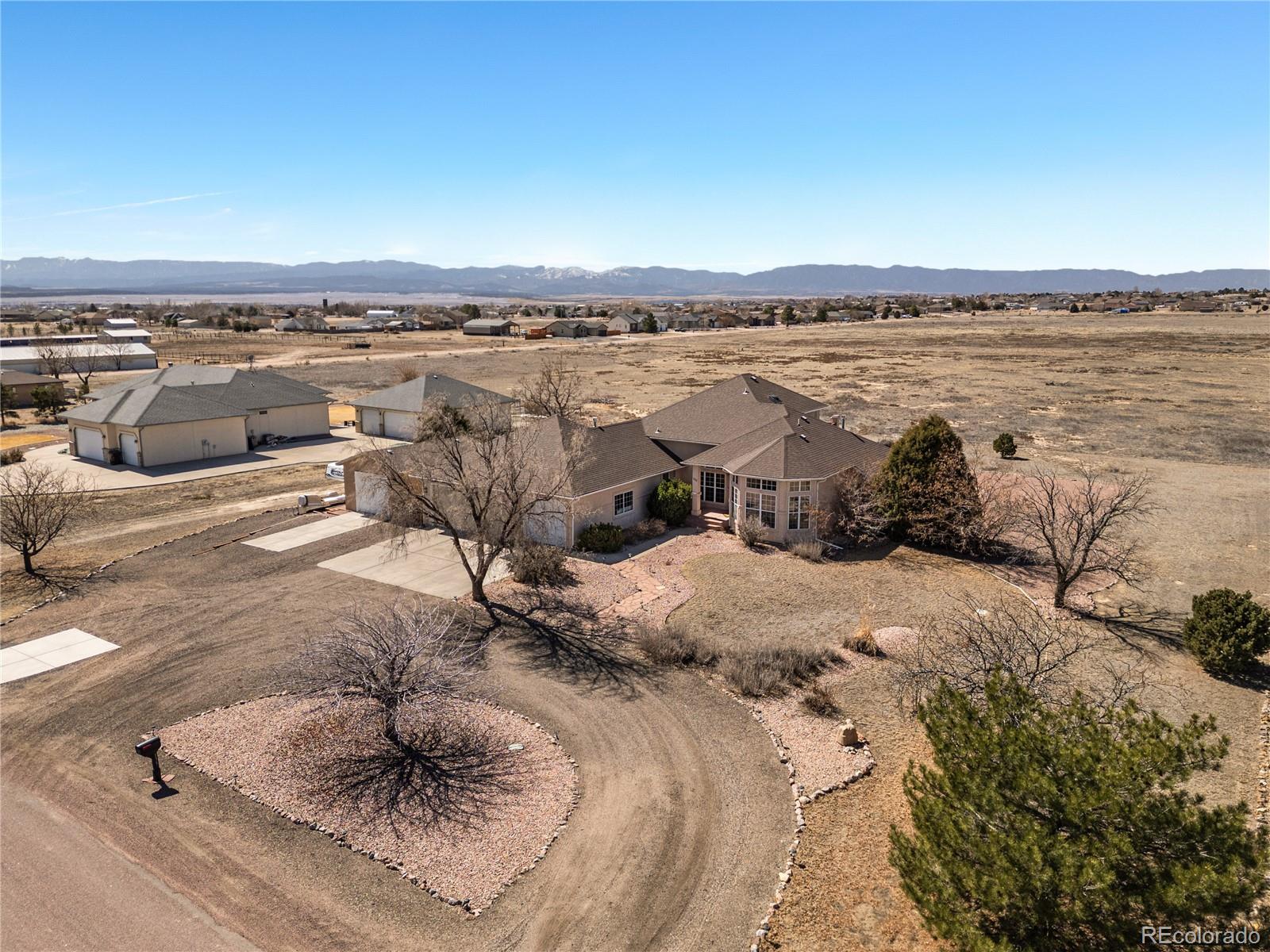 135 S Hacienda Del Sol Drive, Pueblo, CO, 81007 1 135 S Hacienda Del Sol Drive