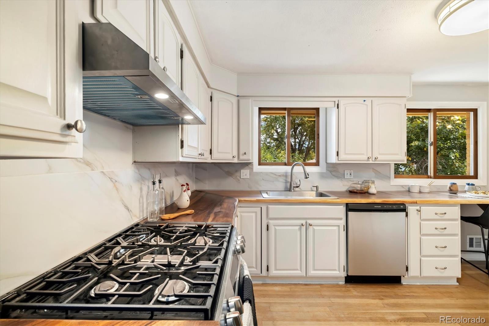 1190 Youngfield Street, Golden, CO, 80401 4 1190 Youngfield Street