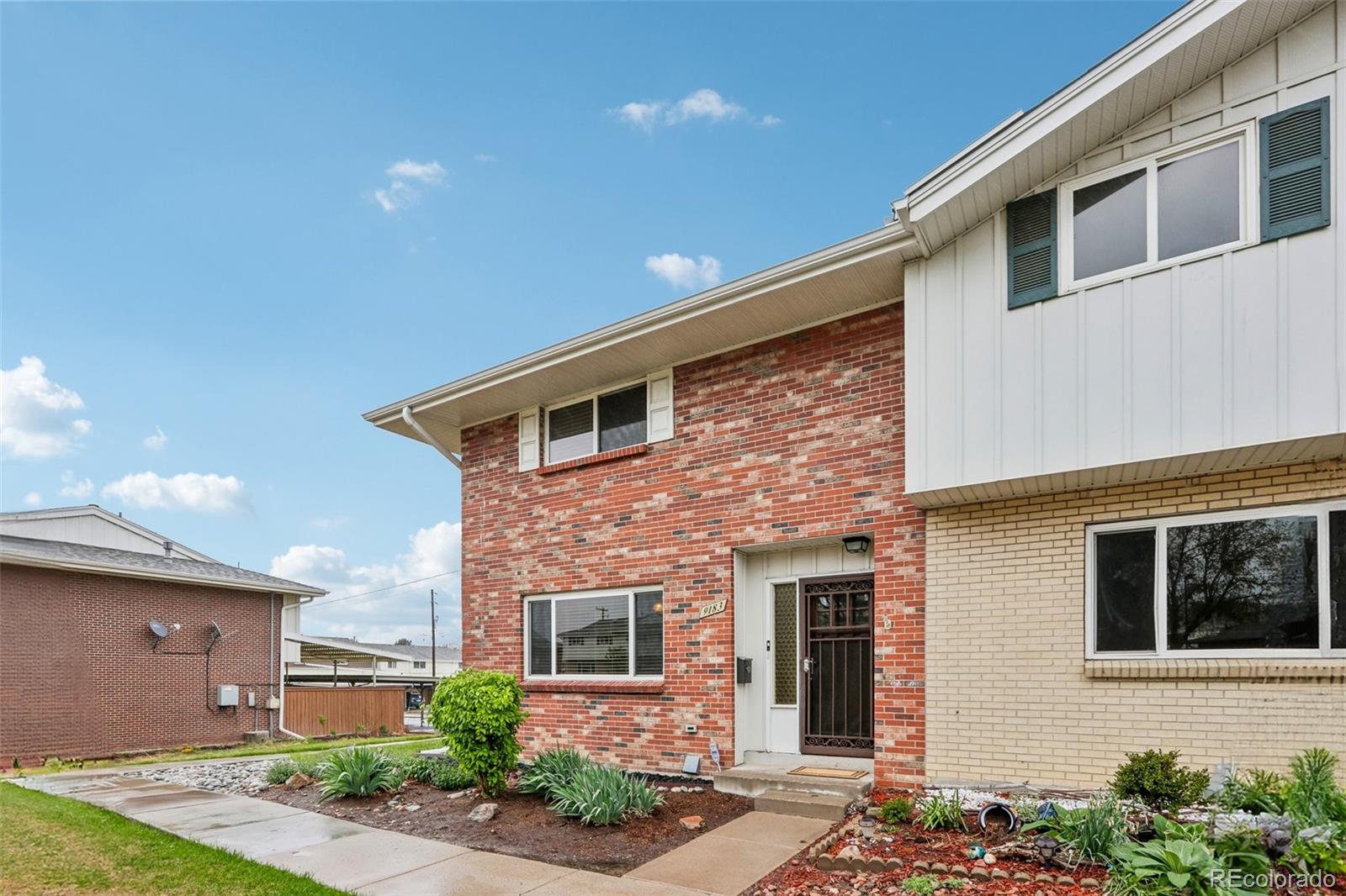 9183 E Oxford Drive