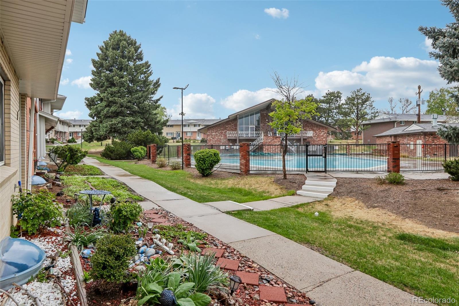 9183 E Oxford Drive