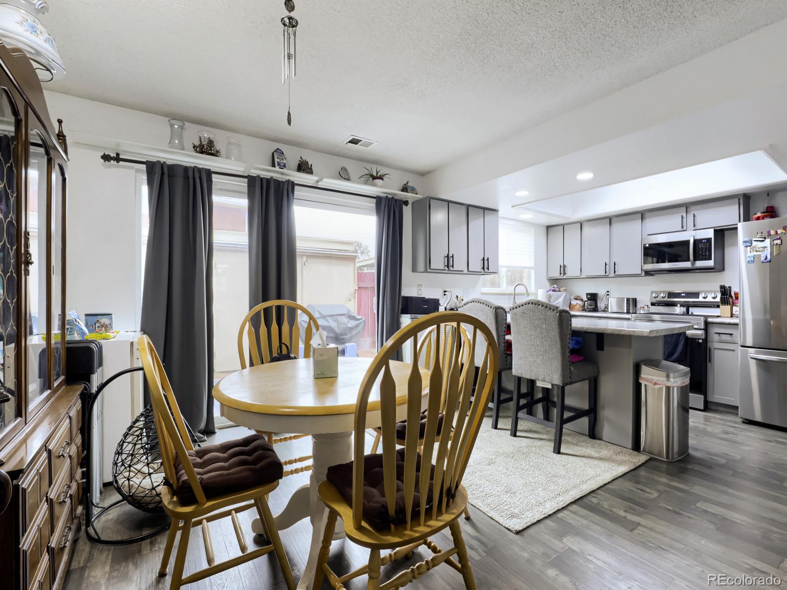 8763 Santa Fe Drive