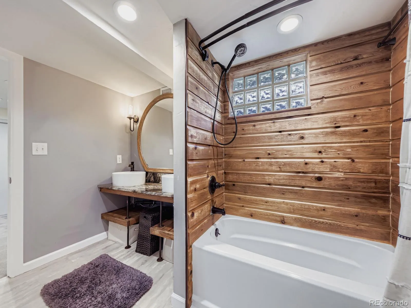 Thornton, Colorado 80229, United States, 4 Bedrooms Bedrooms, ,2 BathroomsBathrooms,Residential,Coming Soon,225172