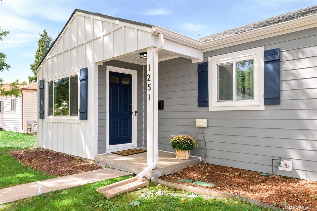Photo of 1251 S Seneca Way, Denver, CO 80223 (MLS # 9679663)