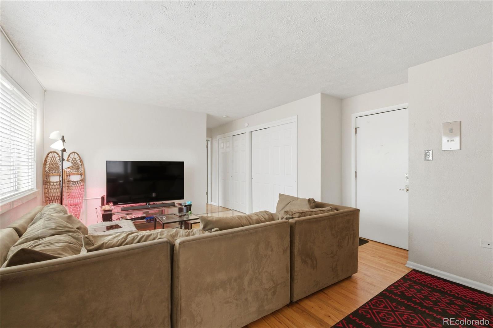 1063 N Clarkson Street 8