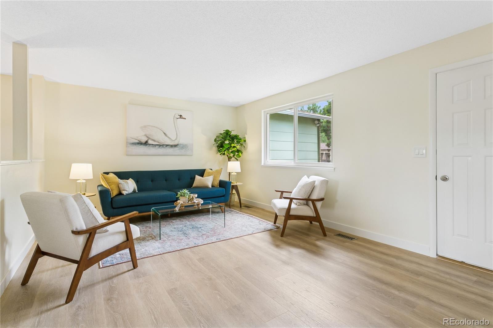 207 Short Place