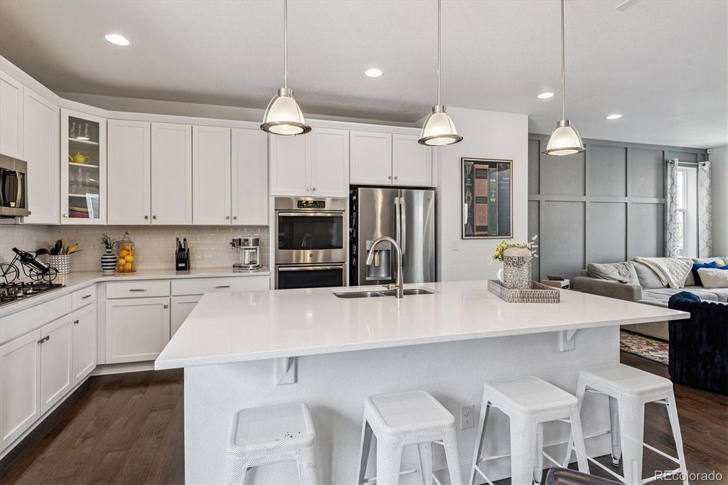 Photo of 15763 E Broncos Place, Englewood, CO 80112 (MLS # 2246328)