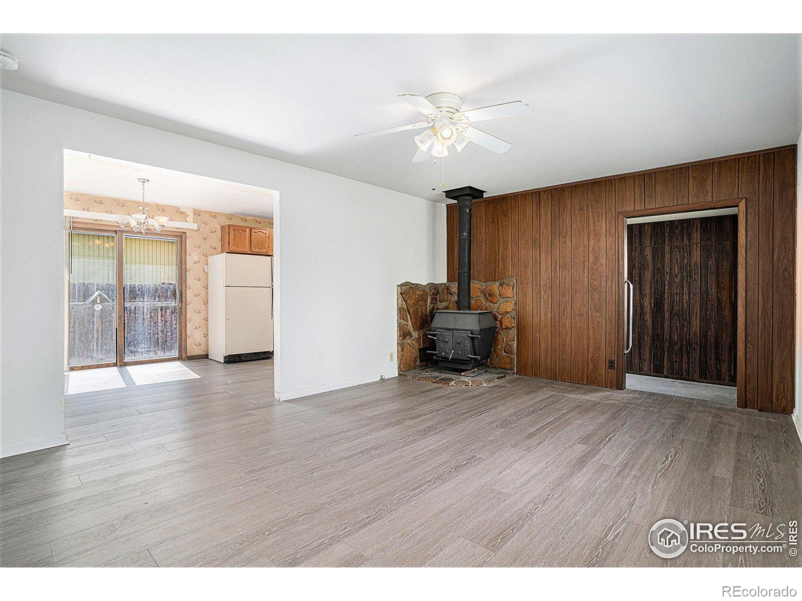 642 W 9th Street