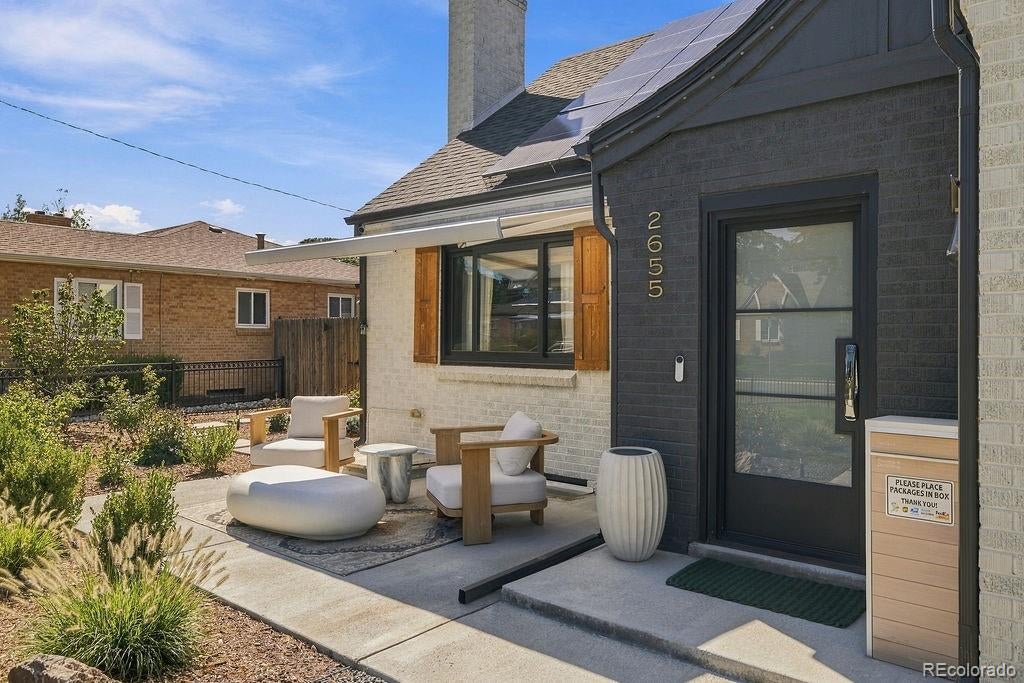 Photo of 2655 N Locust Street, Denver, CO 80207 (MLS # 7287429)