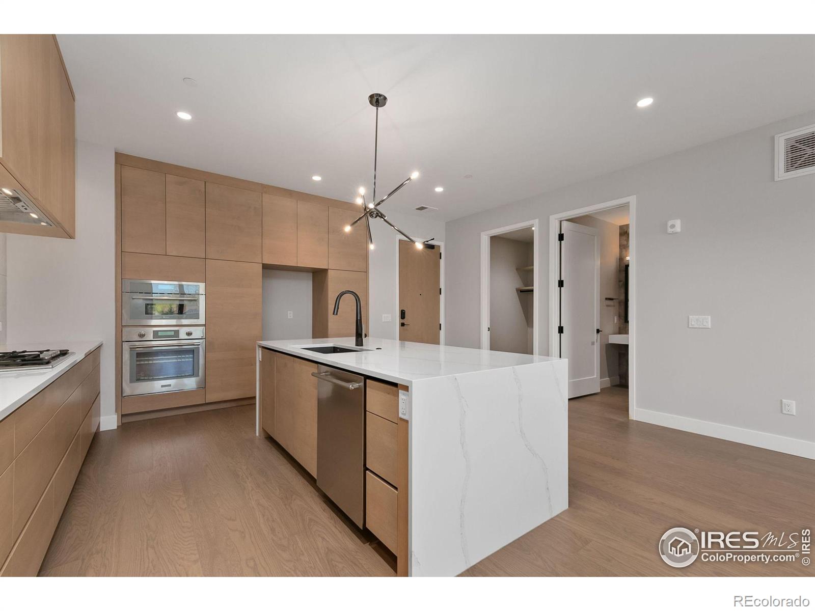 205 E 6th Street 302, Loveland, CO, 80537 3 205 E 6th Street 302