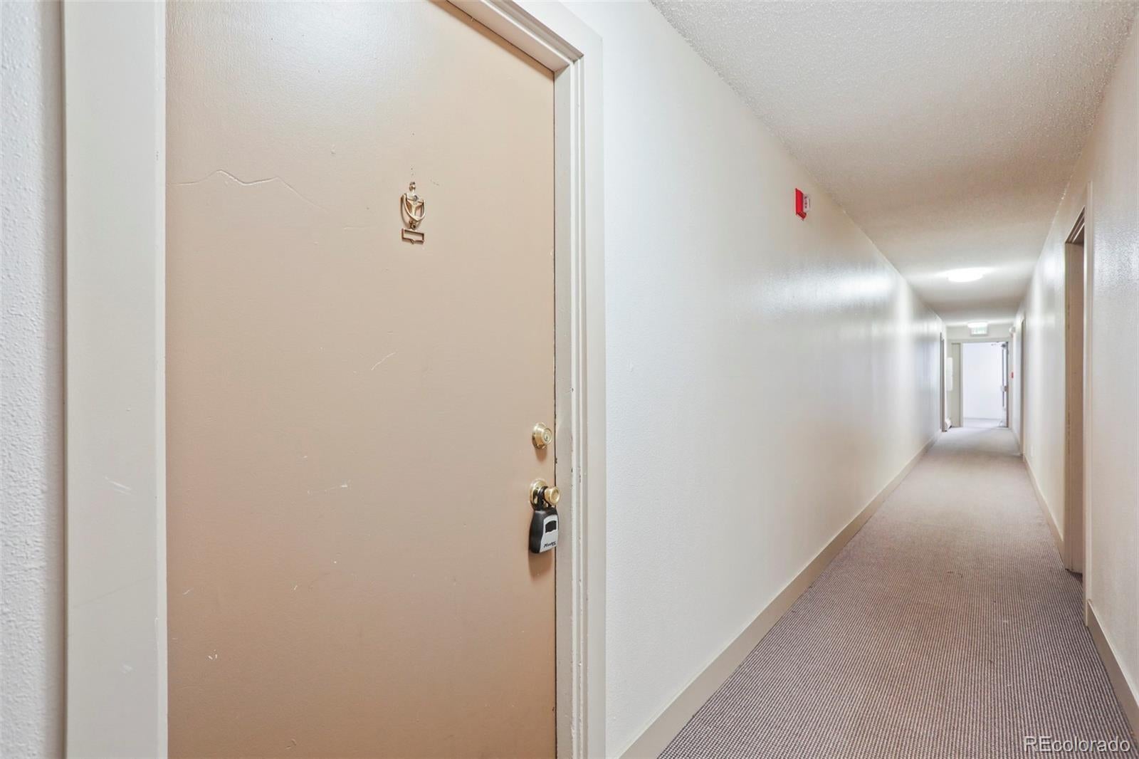 2707 Valmont Road 211B