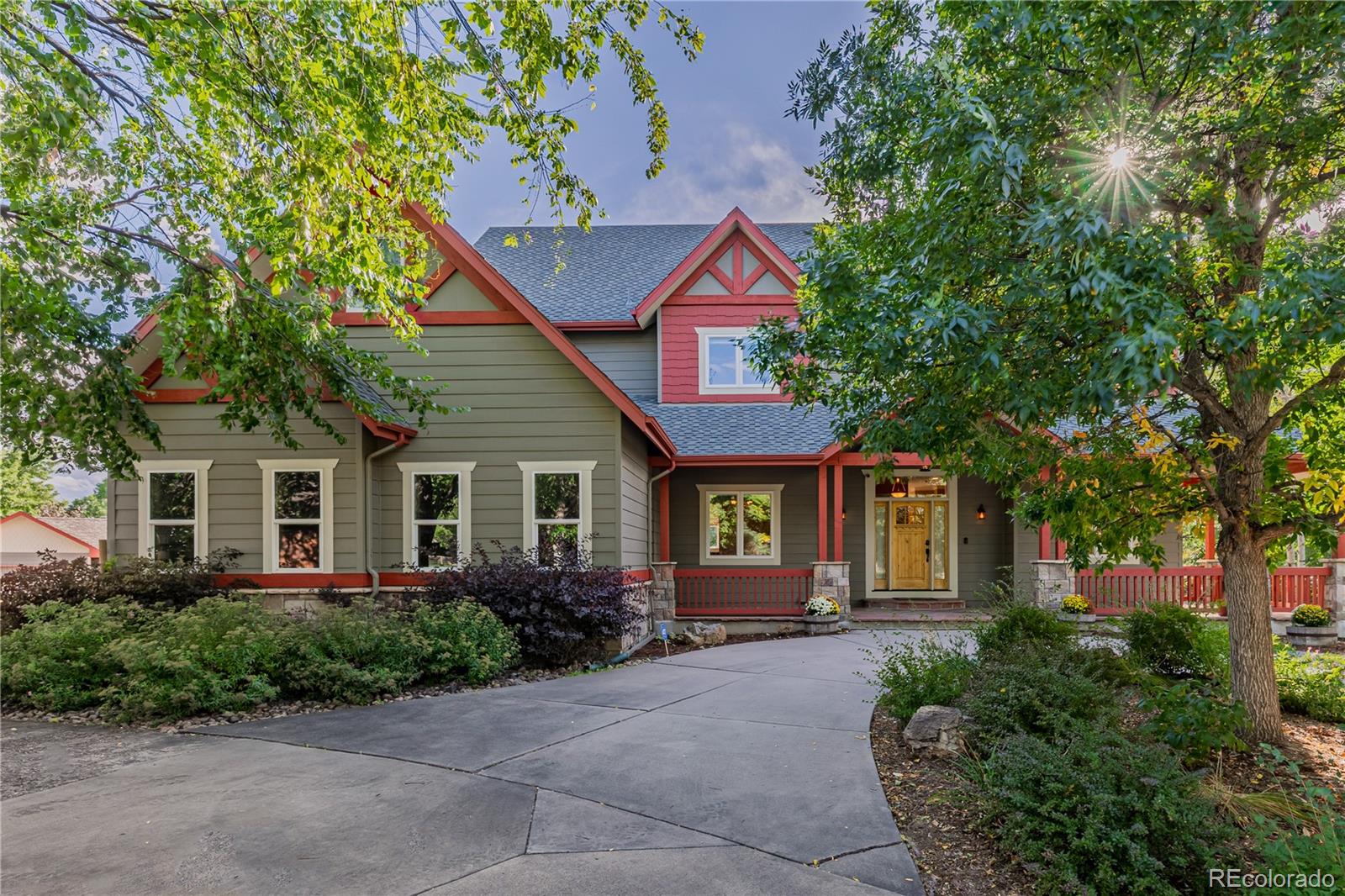 1300 W Caley Avenue