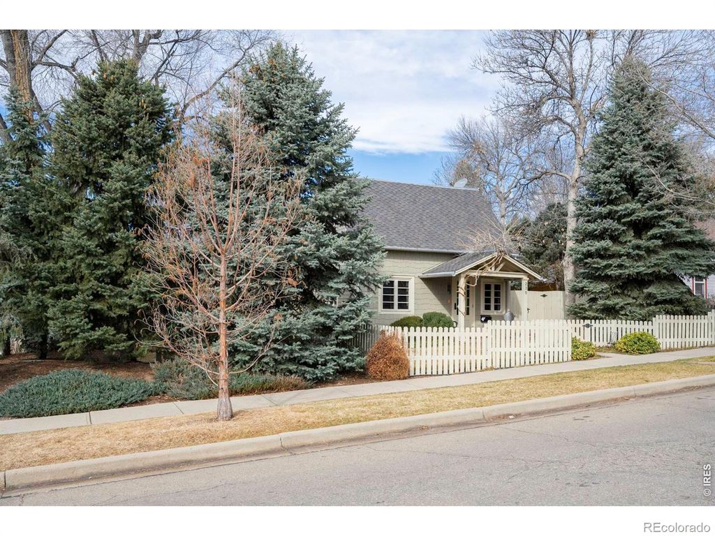 Photo of 235 Bowen Street, Longmont, CO 80501 (MLS # IR1053568)