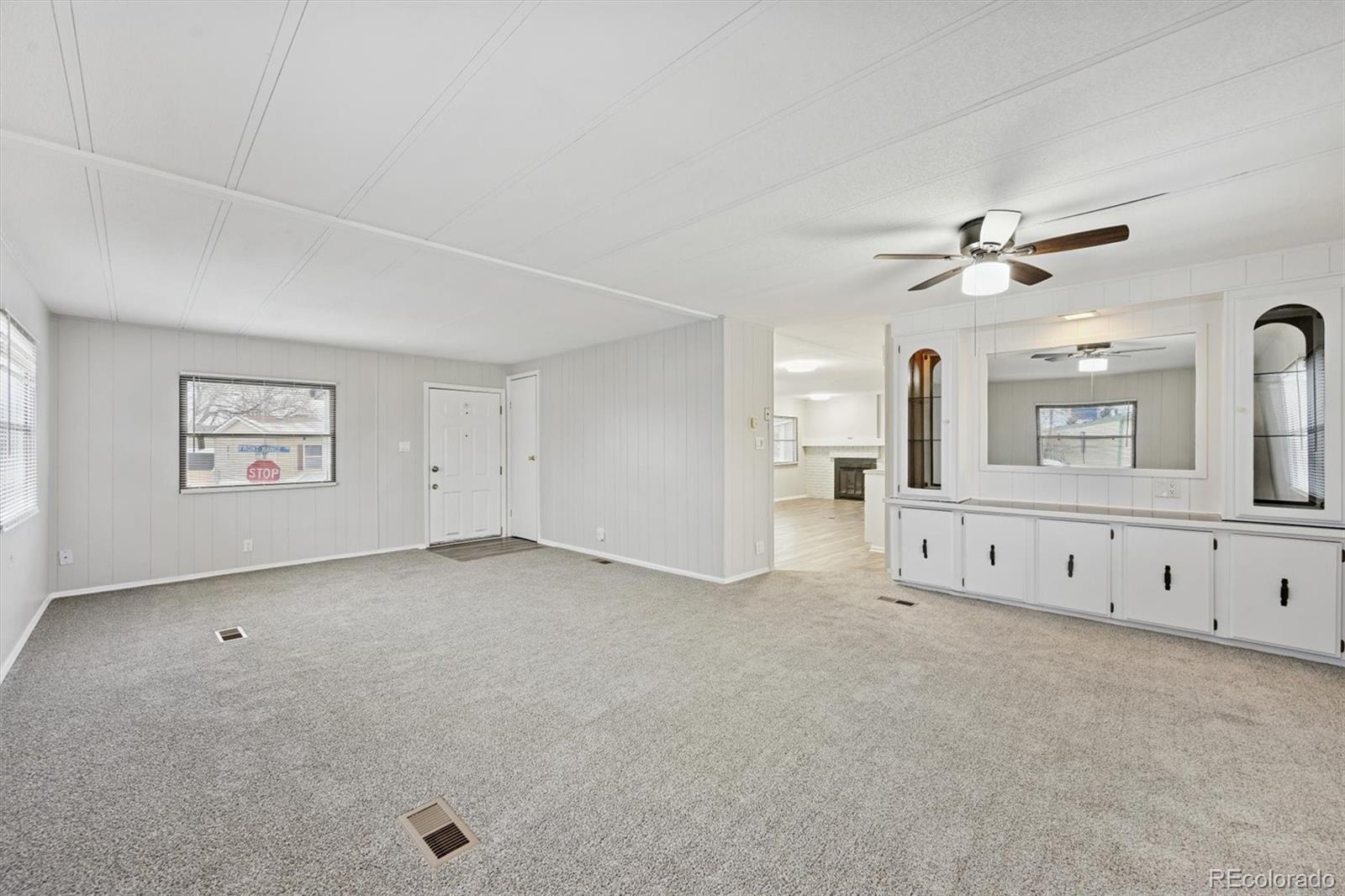 2885 E Midway Boulevard