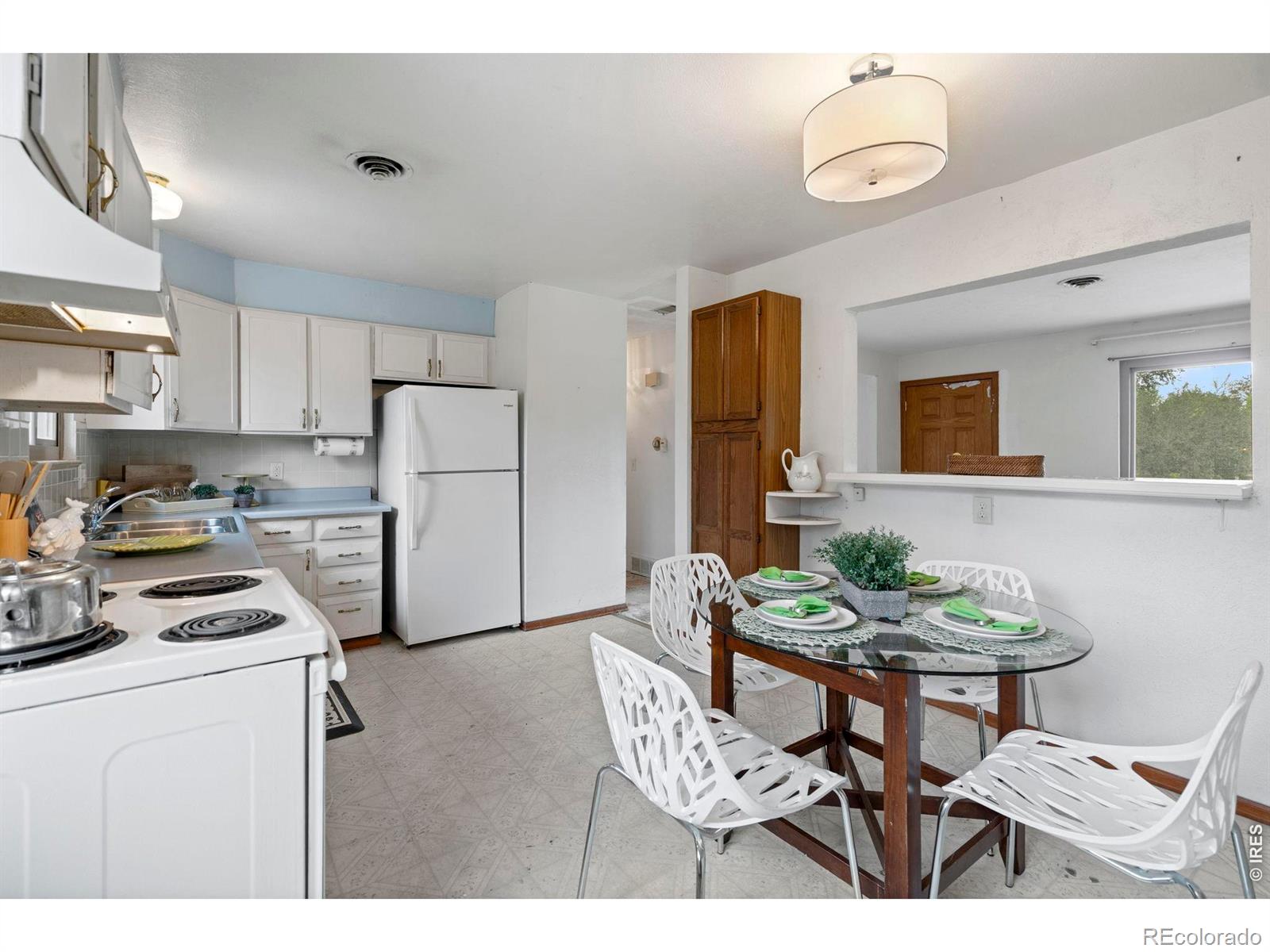 6235 W 78th Place