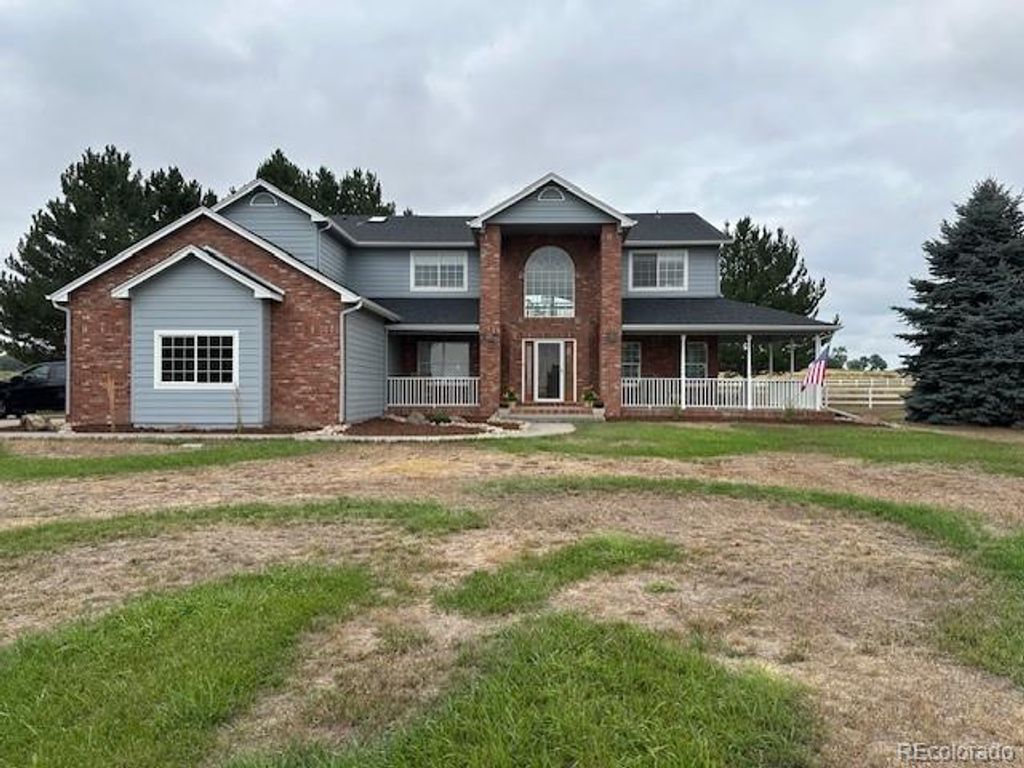 Photo of 11727 Crystal View Lane, Longmont, CO 80504 (MLS # 7733575)