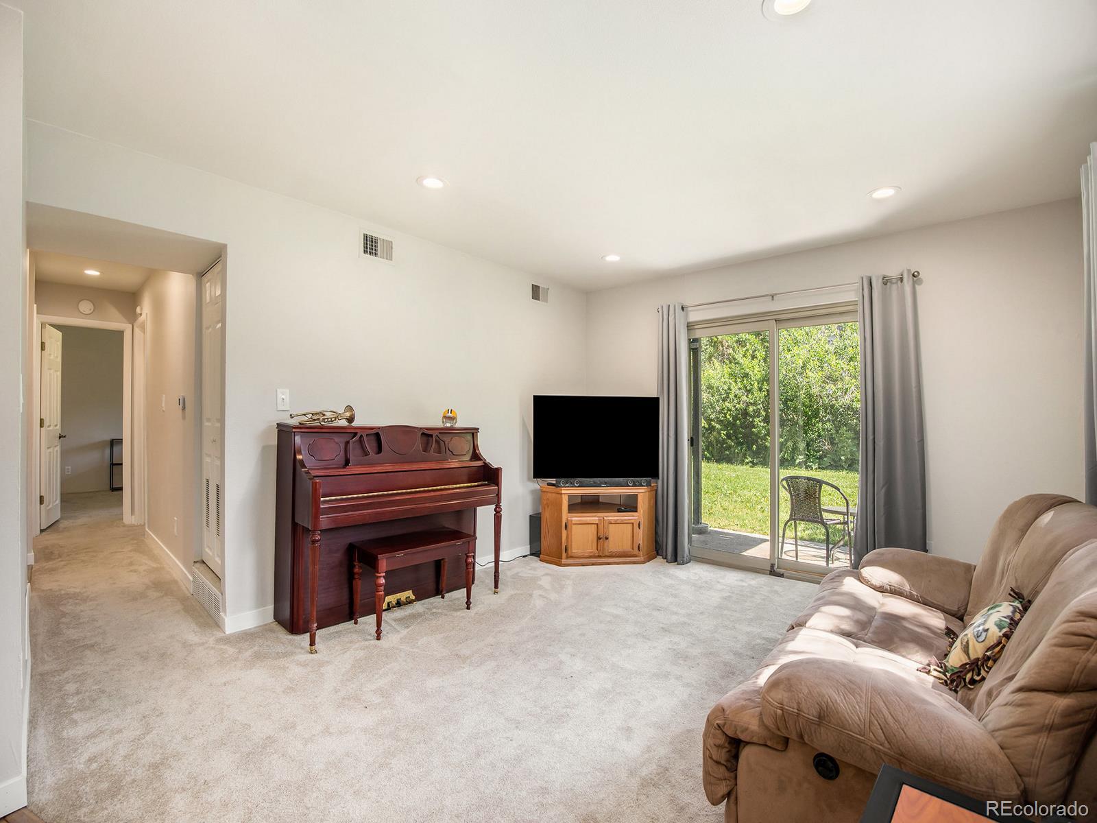 309 E Highline Circle 104, Centennial, CO, 80122 2 309 E Highline Circle 104