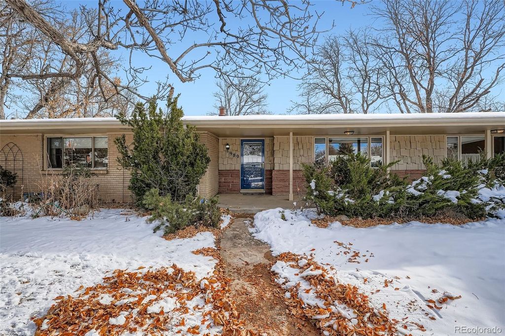 Photo of 980 S Fulton Street, Aurora, CO 80247 (MLS # 5990033)