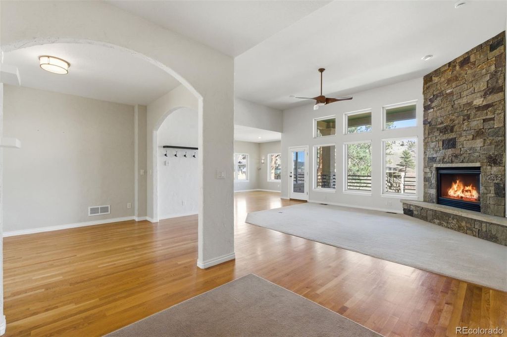 Photo of 4126 Mohawk Drive, Larkspur, CO 80118 (MLS # 3193578)