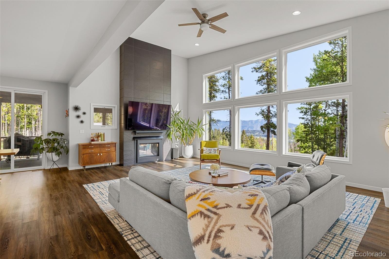 6803 Snowshoe Trail