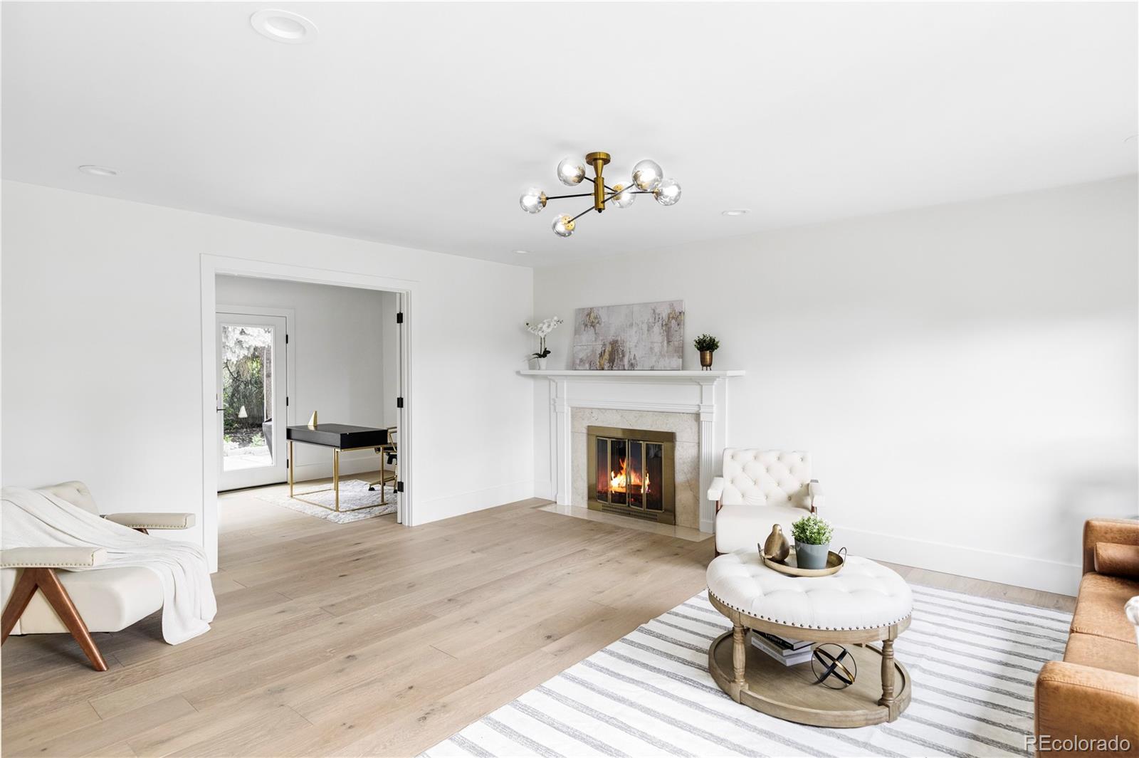 3930 S Hillcrest Drive