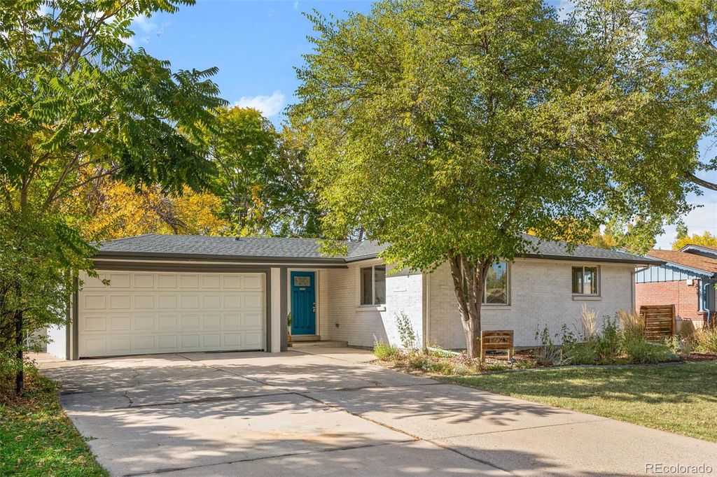 Photo of 1625 S Ammons Street, Lakewood, CO 80232 (MLS # 5543141)