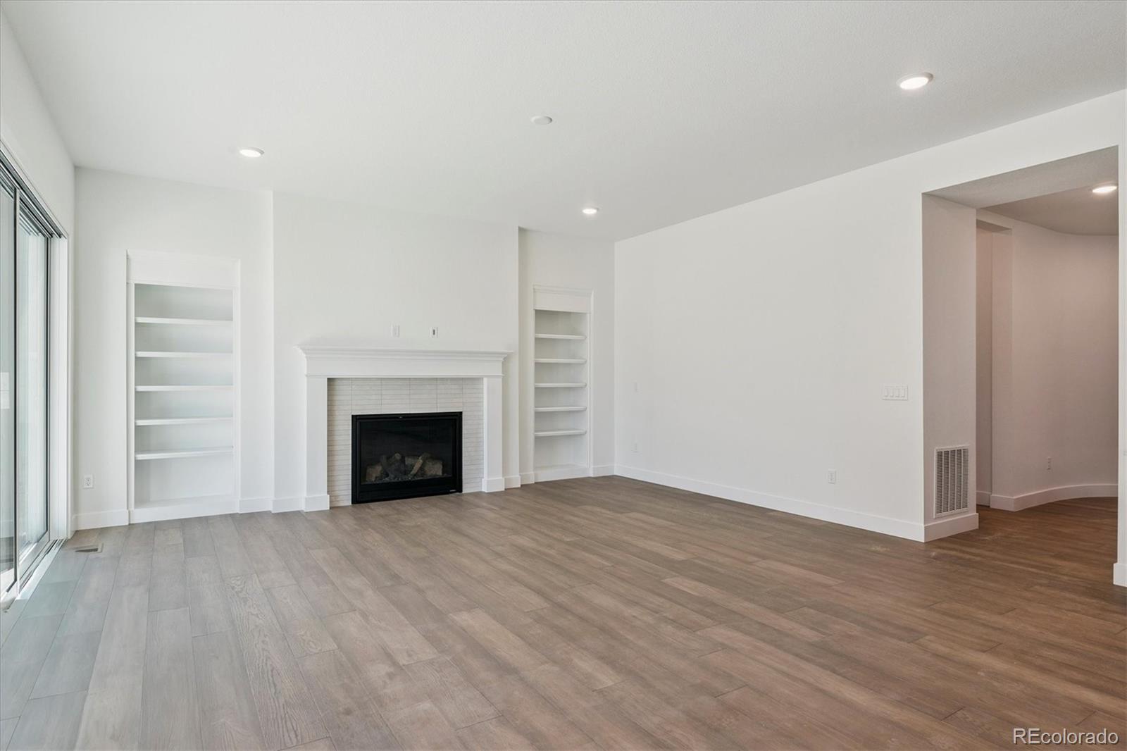 1300 Oleander Street