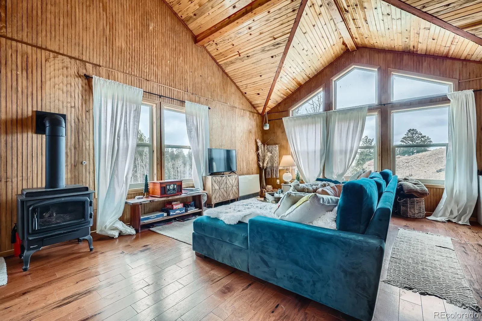 Jefferson, Colorado 80456, United States, 2 Bedrooms Bedrooms, ,1 BathroomBathrooms,Residential,Active,121730