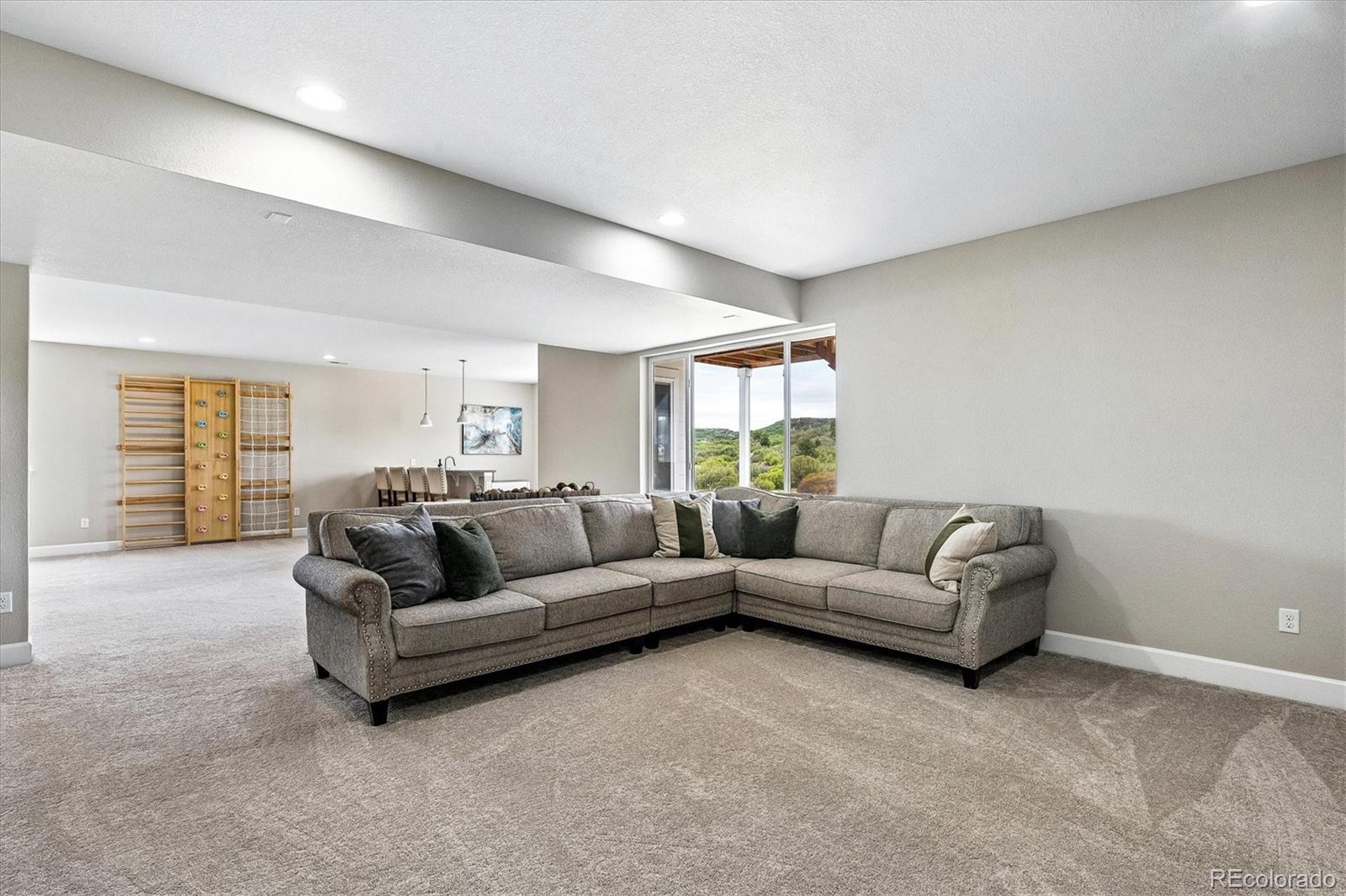 6014 Missoula Trl, Castle Rock, CO, 80108, USA, 5 Bedrooms Bedrooms, ,4 BathroomsBathrooms,Residential,Contingent,6014 Missoula Trl,5209838