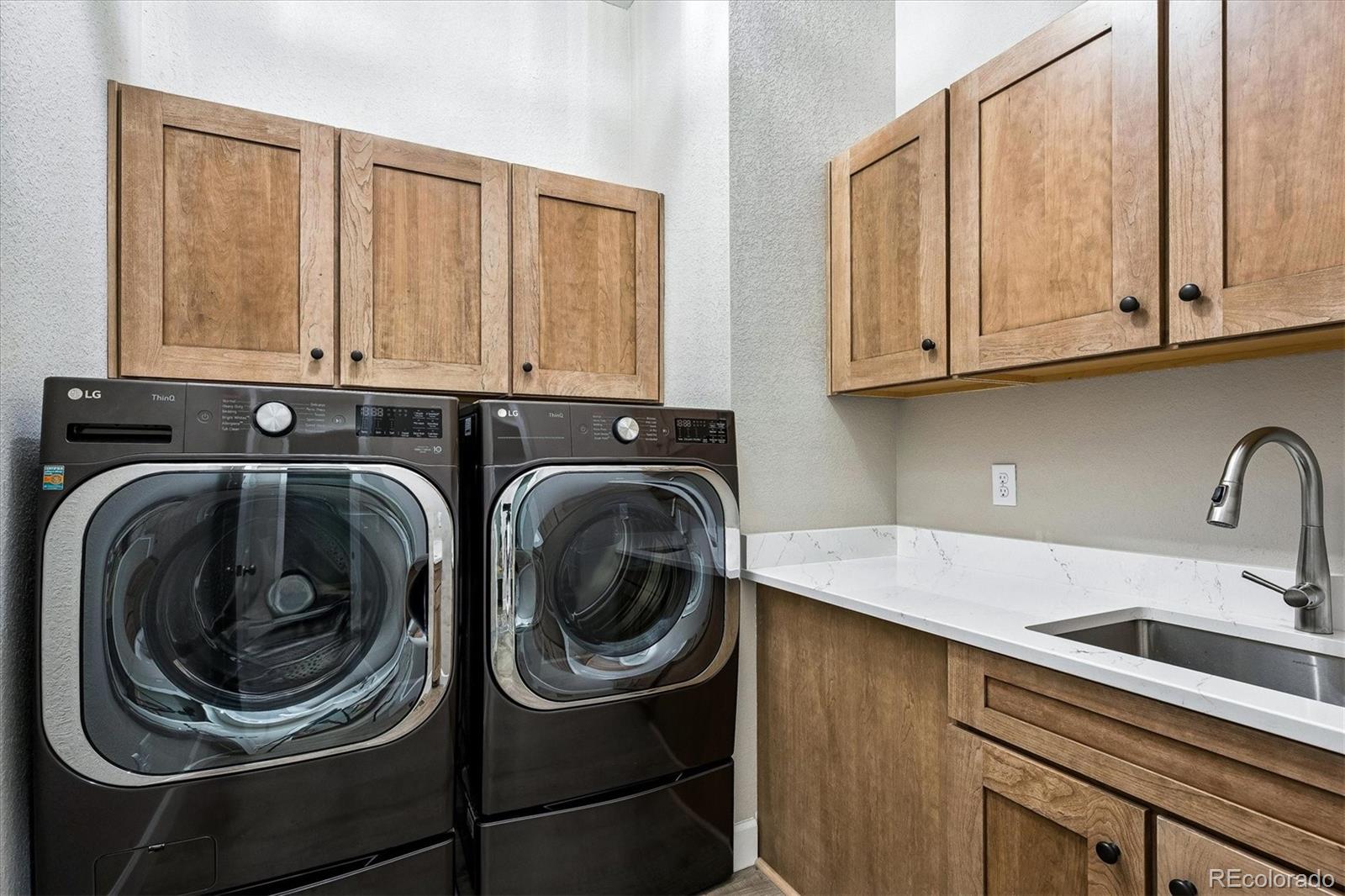 6014 Missoula Trl, Castle Rock, CO, 80108, USA, 5 Bedrooms Bedrooms, ,4 BathroomsBathrooms,Residential,Contingent,6014 Missoula Trl,5209838