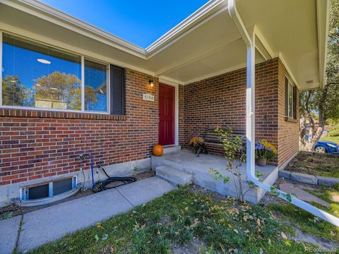 5194 Titan Court Denver CO 80239