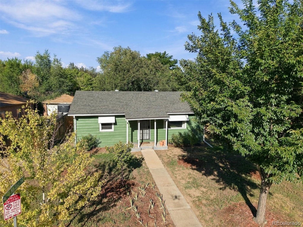 Photo of 195 Perry Street, Denver, CO 80219 (MLS # 1945851)