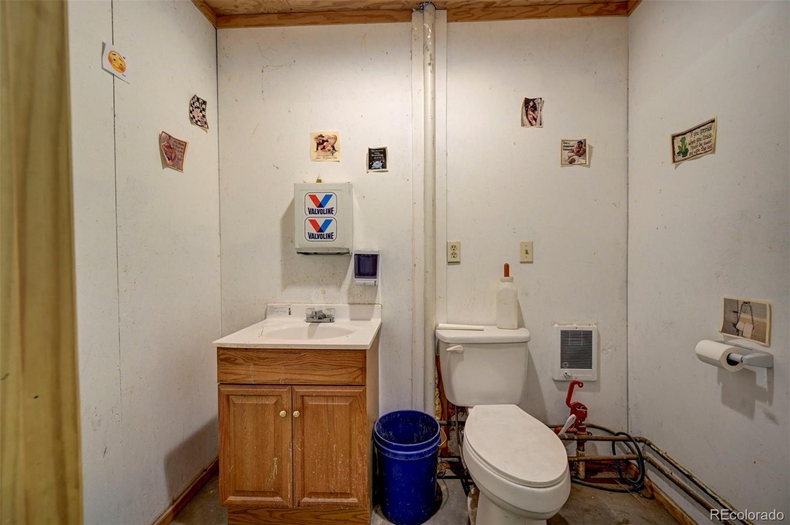 5910 Mccart Ranch Rd, Elizabeth, CO, 80107, USA, 5 Bedrooms Bedrooms, ,3 BathroomsBathrooms,Residential,Active,5910 Mccart Ranch Rd,7932516