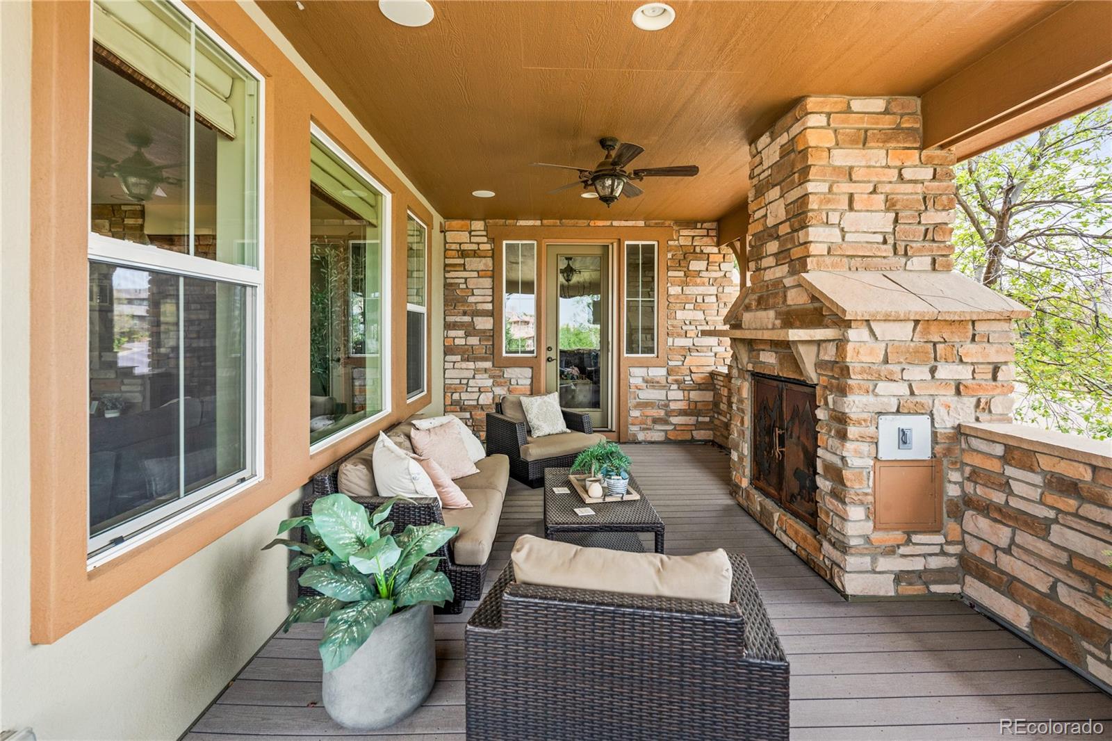 201 Maplehurst Point