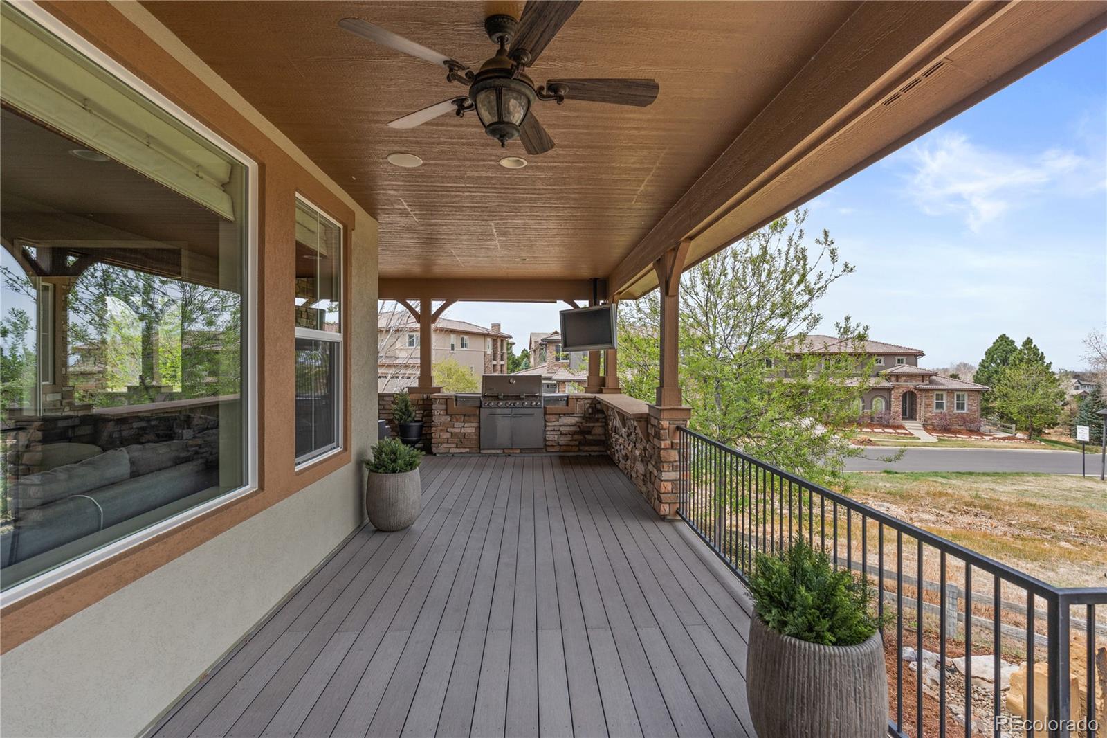 201 Maplehurst Point