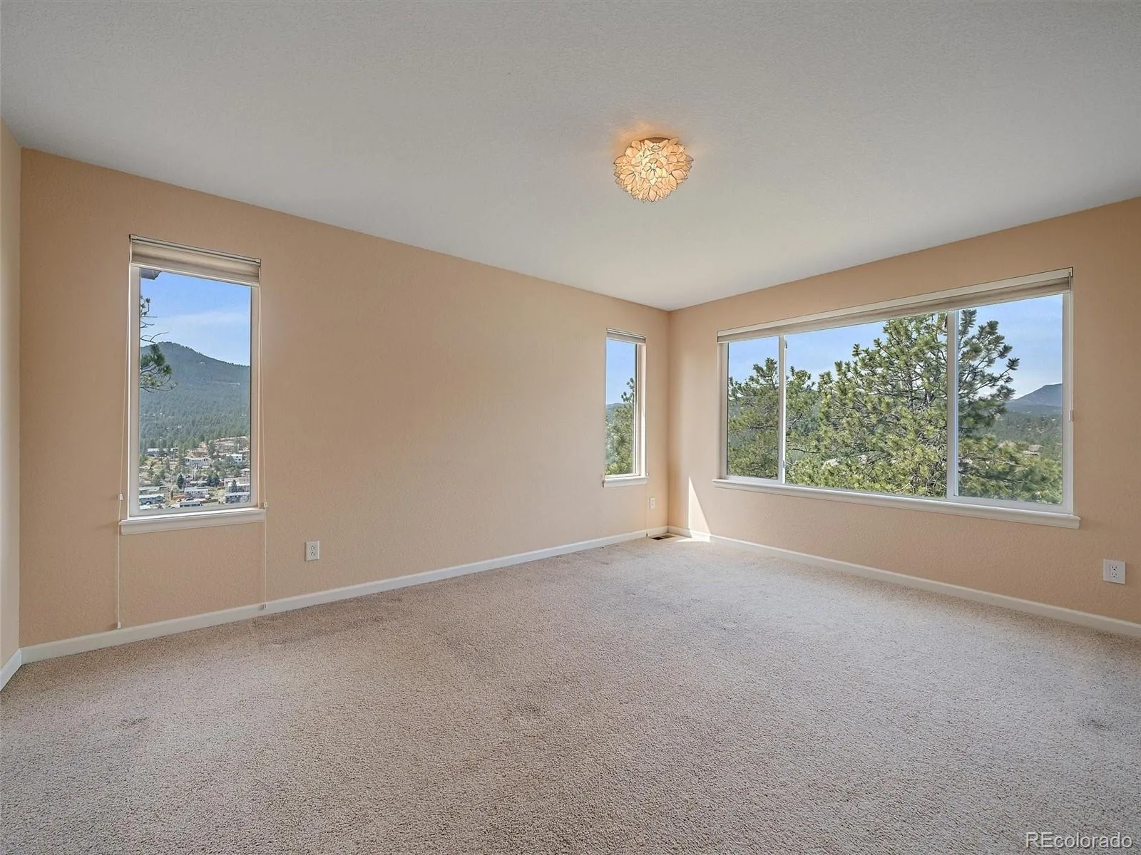 Evergreen, Colorado 80439, United States, 4 Bedrooms Bedrooms, ,4 BathroomsBathrooms,Residential,Pending,115246