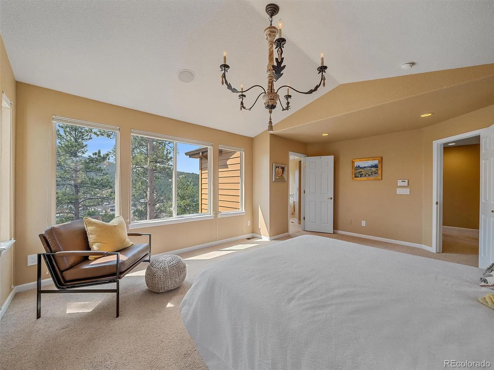 Evergreen, Colorado 80439, United States, 4 Bedrooms Bedrooms, ,4 BathroomsBathrooms,Residential,Pending,115246