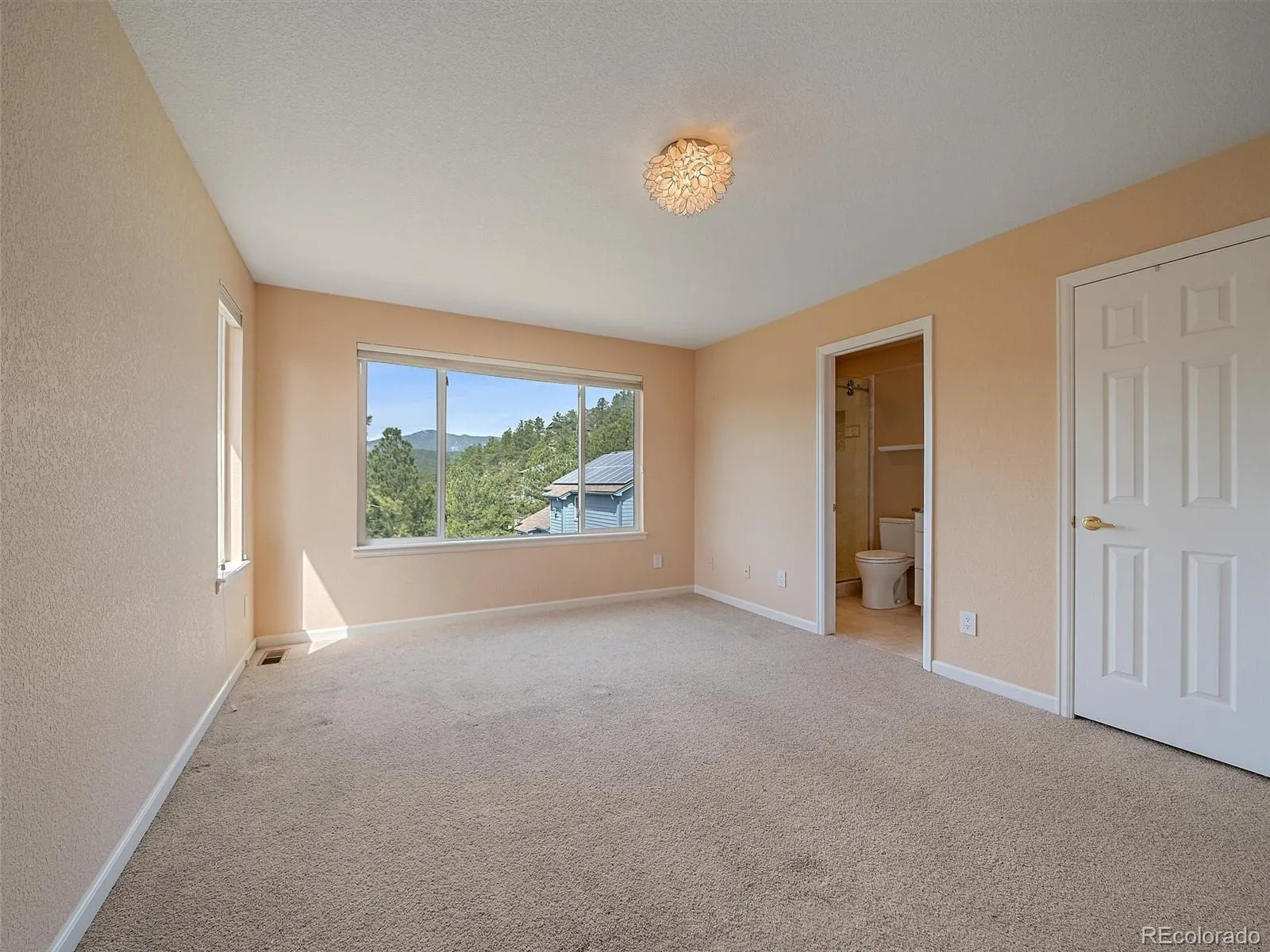 Evergreen, Colorado 80439, United States, 4 Bedrooms Bedrooms, ,4 BathroomsBathrooms,Residential,Pending,115246