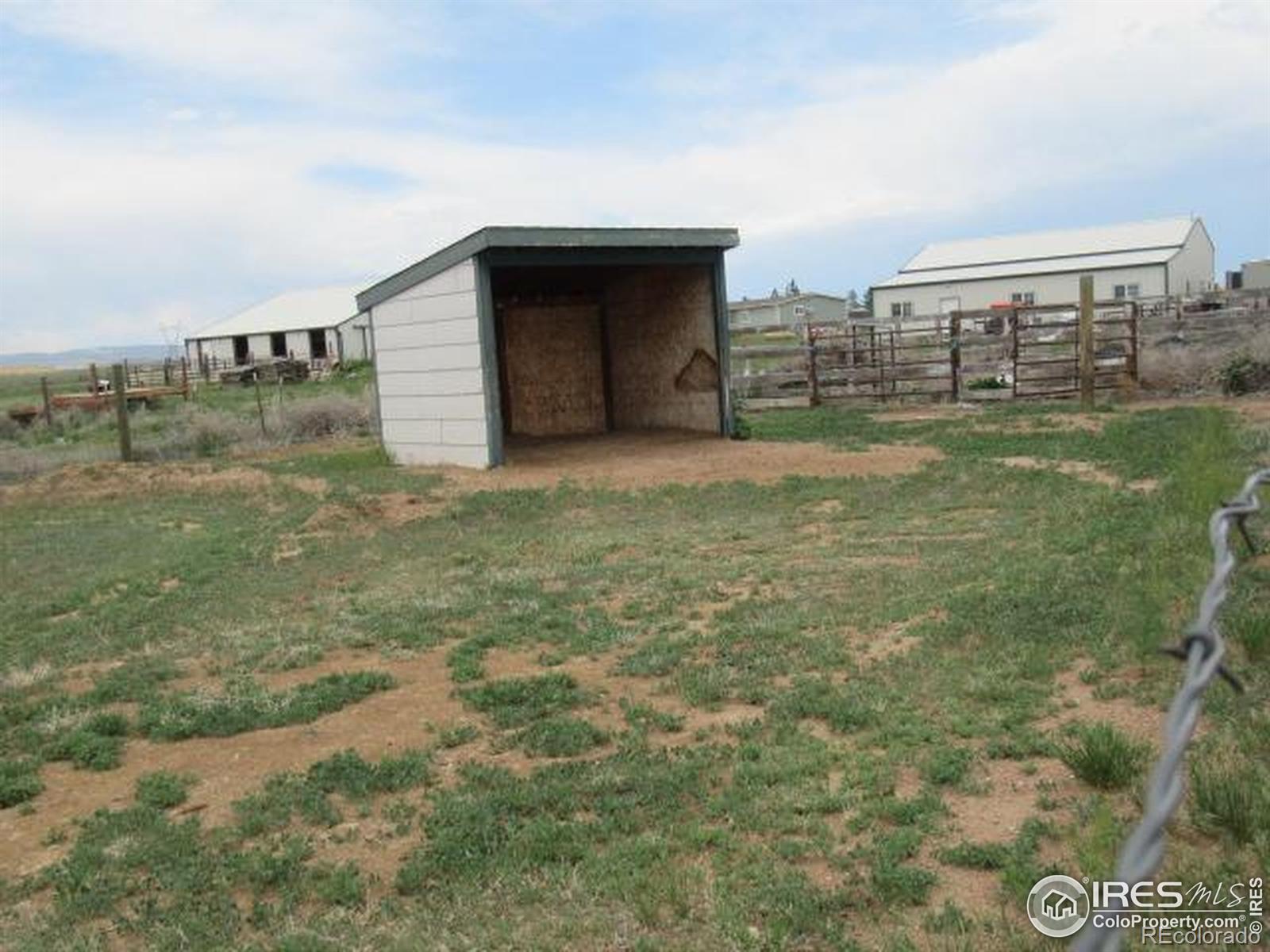 3301 Hackamore Road