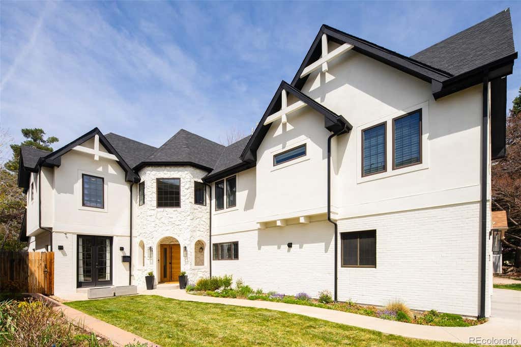 Photo of 175 S Jasmine Street, Denver, CO 80224 (MLS # 4931353)