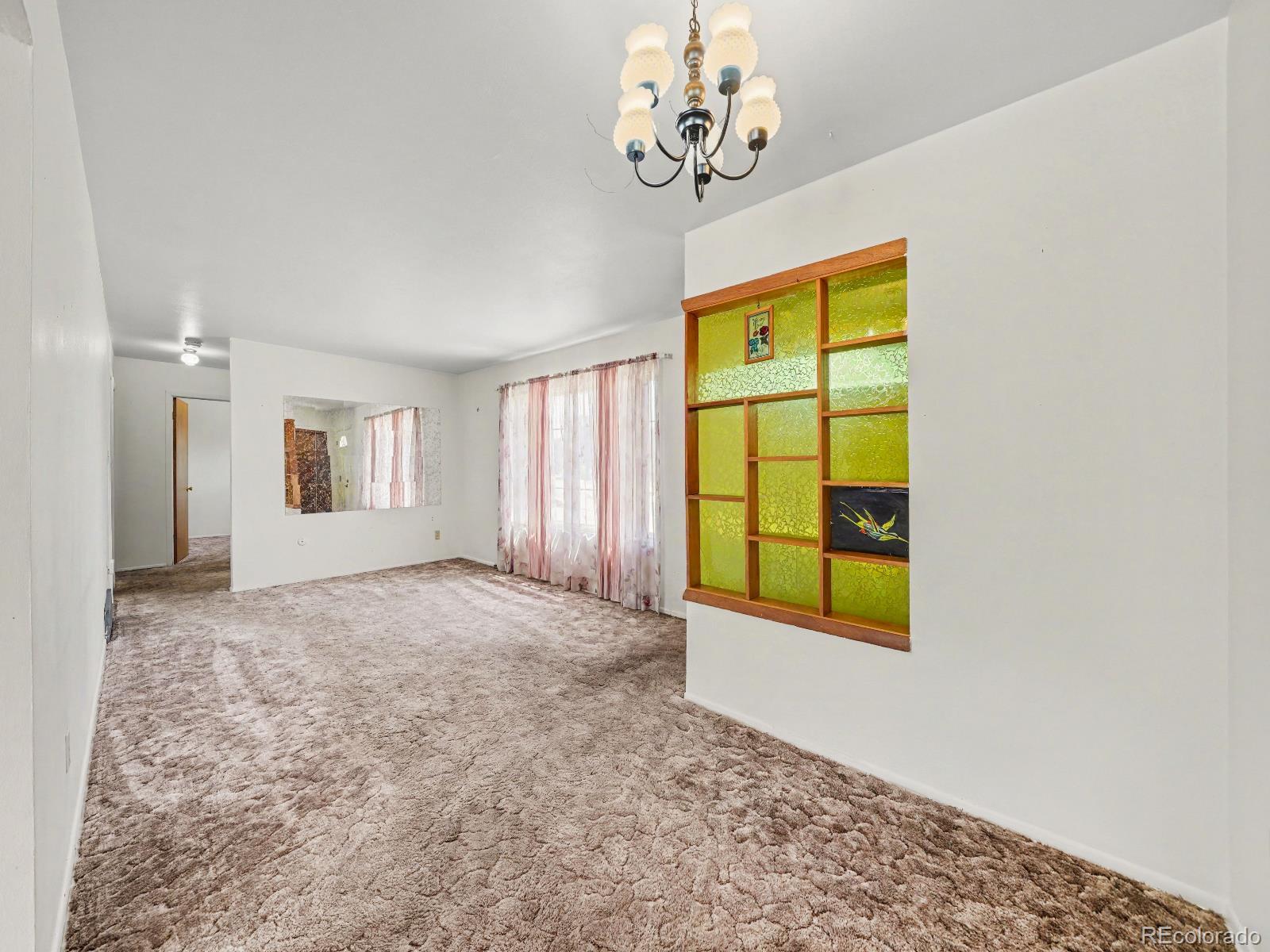 6 N Garo Avenue